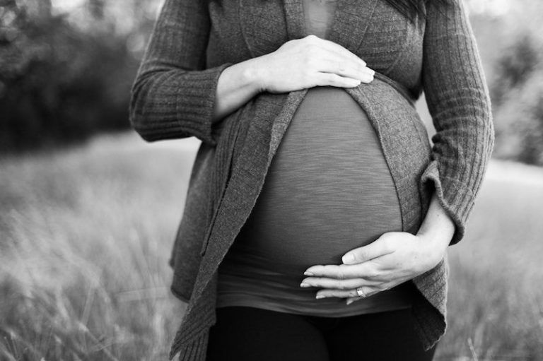 Cuáles son las causas de restricción de crecimiento fetal